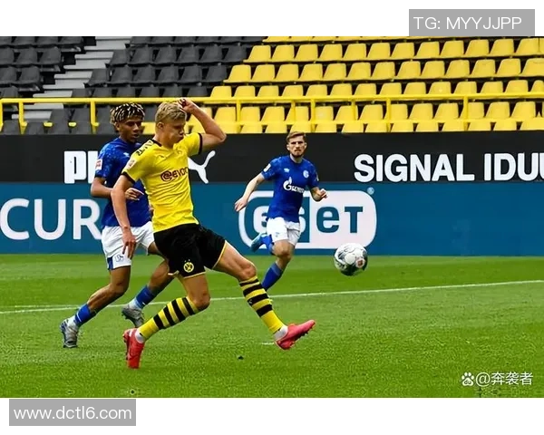 英超激战：尤文图斯狂胜多特蒙德神扑时刻引发全场热潮