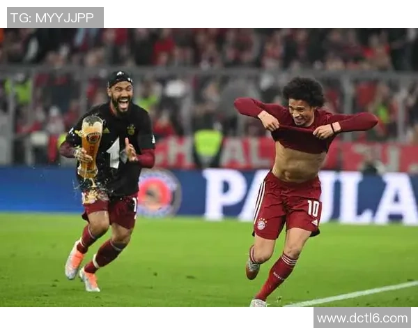 友谊赛精彩回顾：多特蒙德逆转拜仁红牌事件引发全场热议