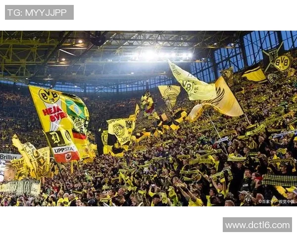 意甲盛宴：曼联狂胜多特蒙德五球大捷全场沸腾精彩集锦回顾