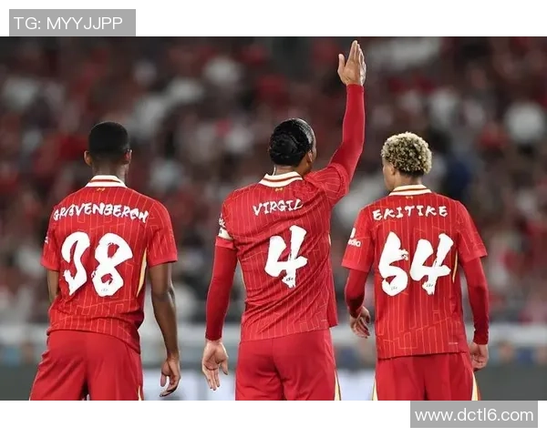 热刺友谊赛大胜利物浦红牌事件引发全场热议与惊叹