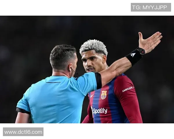 欧冠经典对决里昂惊险逆转巴萨乌龙球引爆全场激情时刻回顾