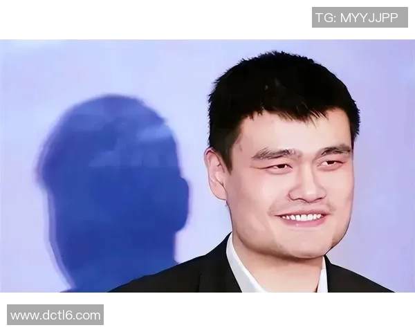 姚明亲临上海饭店分享篮球故事与美食体验引发热烈反响