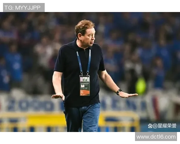 国王杯激战：拜仁大胜巴黎乌龙球引发争议判罚全场沸腾