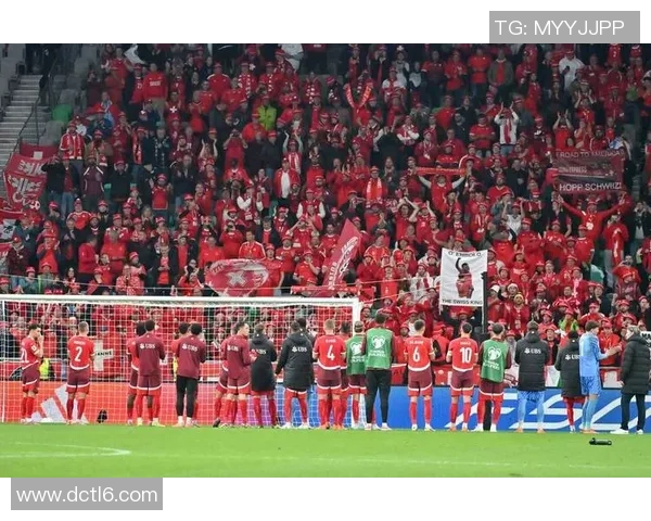 德甲精彩对决马竞狂胜利物浦帽子戏法引爆全场激情