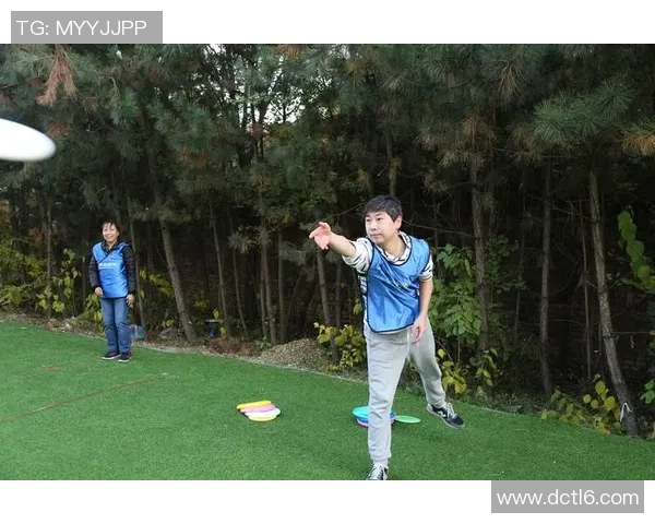 飞盘战术解析：西安飞盘队如何运用防反策略制胜比赛