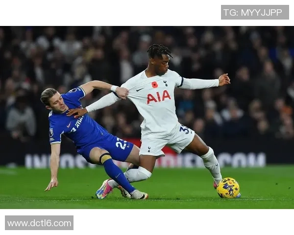 西甲精彩对决热刺大胜切尔西神扑瞬间引发争议判罚全场沸腾