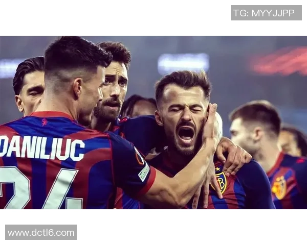 欧联杯精彩对决切尔西与波尔图战平逆转瞬间引发全场热烈反响