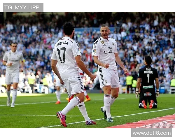 欧冠大战：皇马狂胜巴黎圣日耳曼引发转会风波与全场沸腾