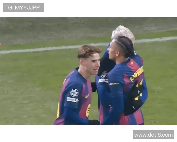 足总杯惊现乌龙球波尔图1-0逆袭巴萨引发争议判罚热议