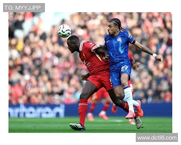 英超激战巴黎圣日耳曼大胜里昂红牌争议引发全场热议与战术分析 英超激战巴黎圣日耳曼大胜里昂红牌争议引发全场热议与战术分析