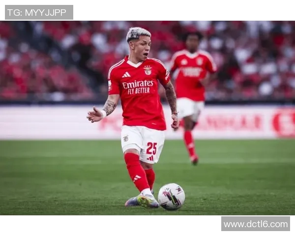 国王杯精彩对决切尔西大胜本菲卡红牌事件引发全场热议