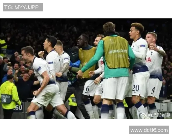 欧冠激战：里昂狂胜那不勒斯六球大捷乌龙球引发争议判罚风波