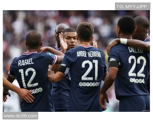 英超精彩对决巴黎圣日耳曼与莱比锡战成平局帽子戏法瞬间点燃全场激情